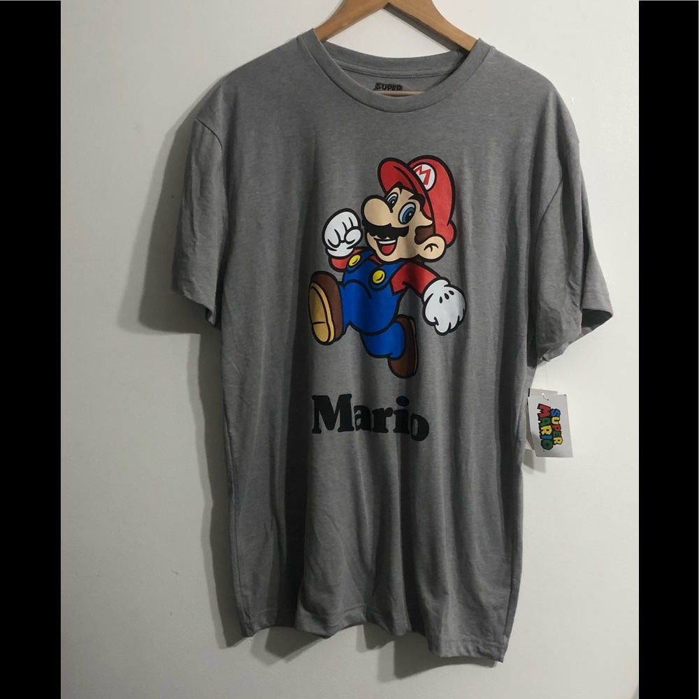Super Mario graphic gray men’s short sleeves shirt. Size XL